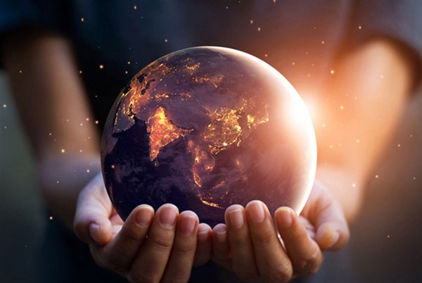 五(wǔ)軸數控(kòng)加工中(zhōng)心有哪(nǎ)些優點(diǎn)？